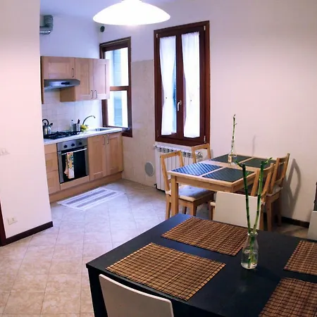 Konukevi Casa Di Chiara Venedik